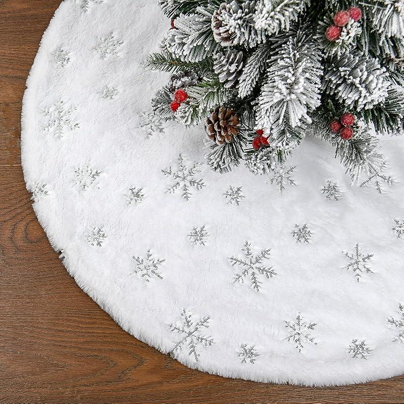 Elevate Your Holiday Decor with This Luxe Faux Fur Tree Skirt