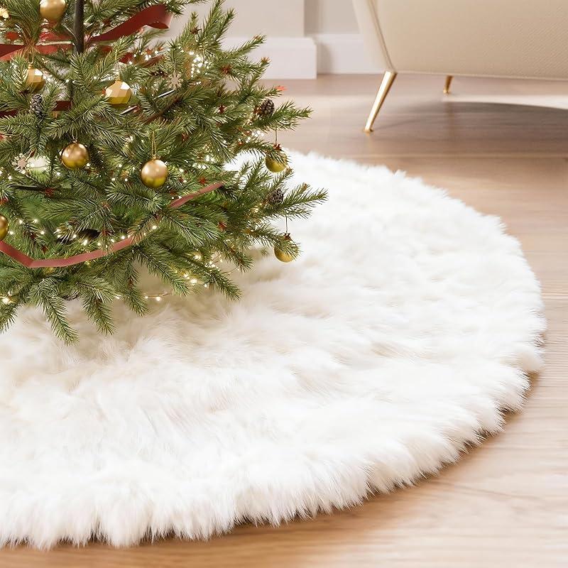My Thoughts on the iMucci White Tree Skirt: Is It a Must-Have?