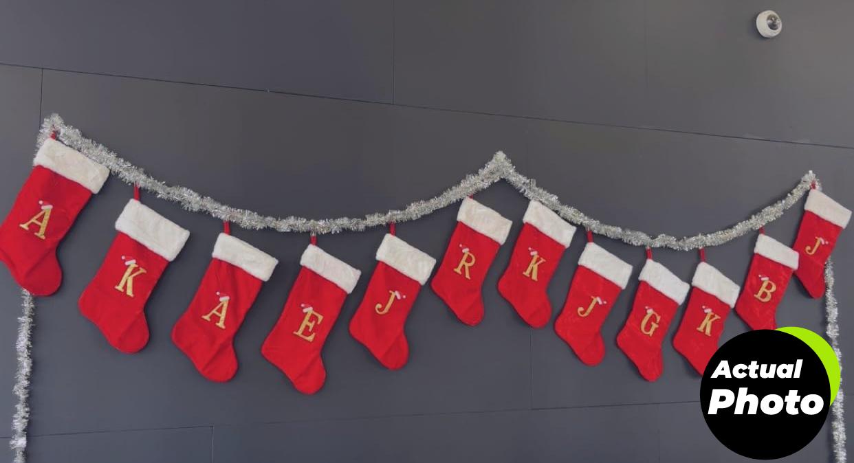 red-velvet-christmas-stocking-letter-a-foto-1