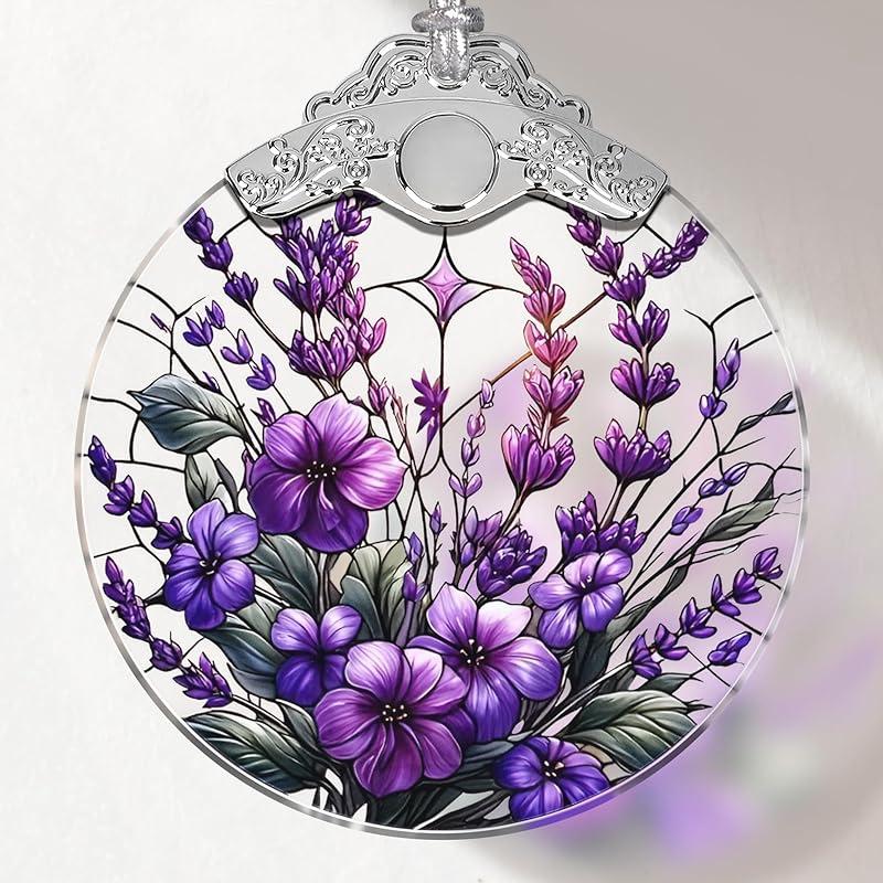 Stunningly Crafted: Touber’s Purple Glass Ornament Elevates Decor