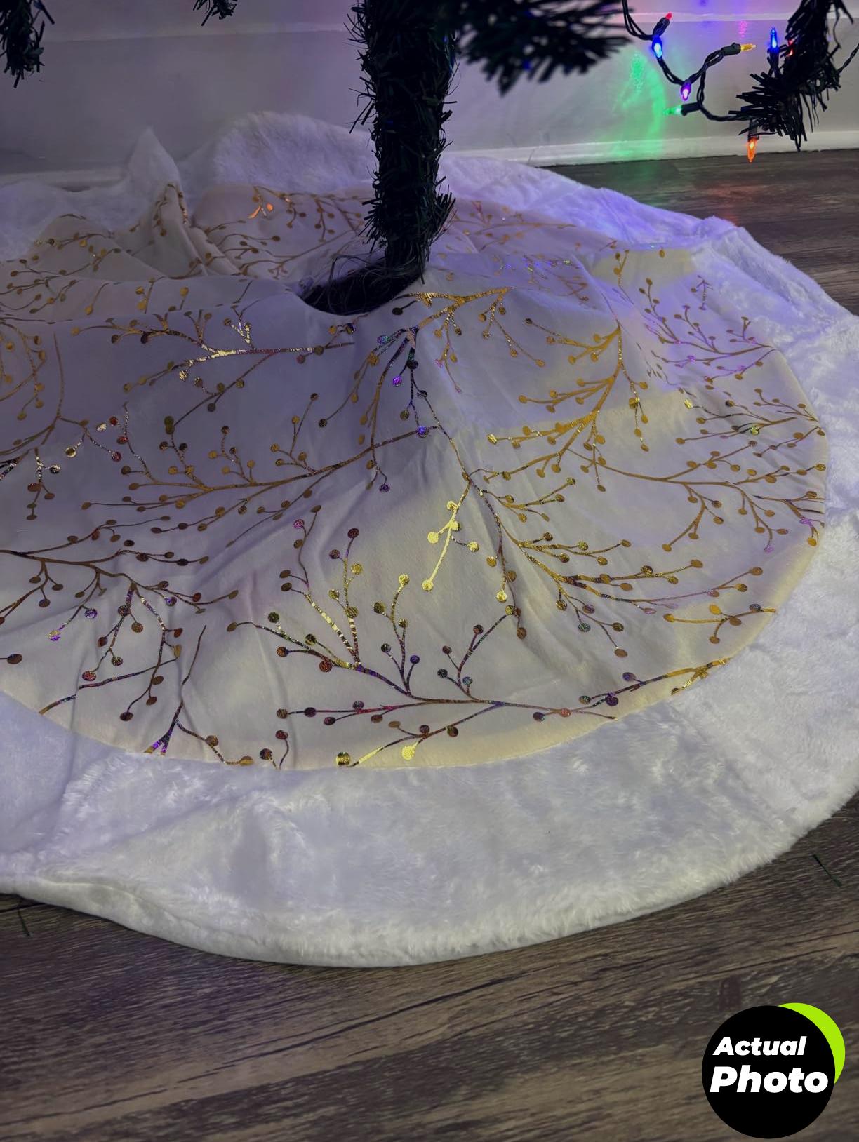 white-gold-christmas-tree-skirt-plush-faux-fur-foto-3