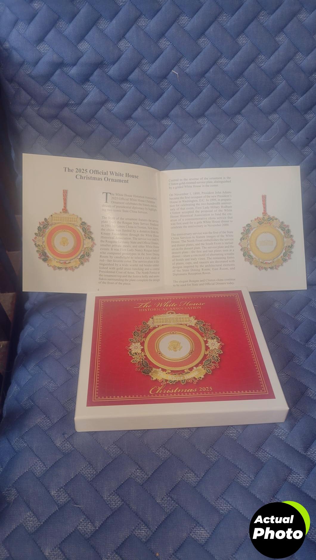 white-house-christmas-ornament-2025-24k-gold-foto-2
